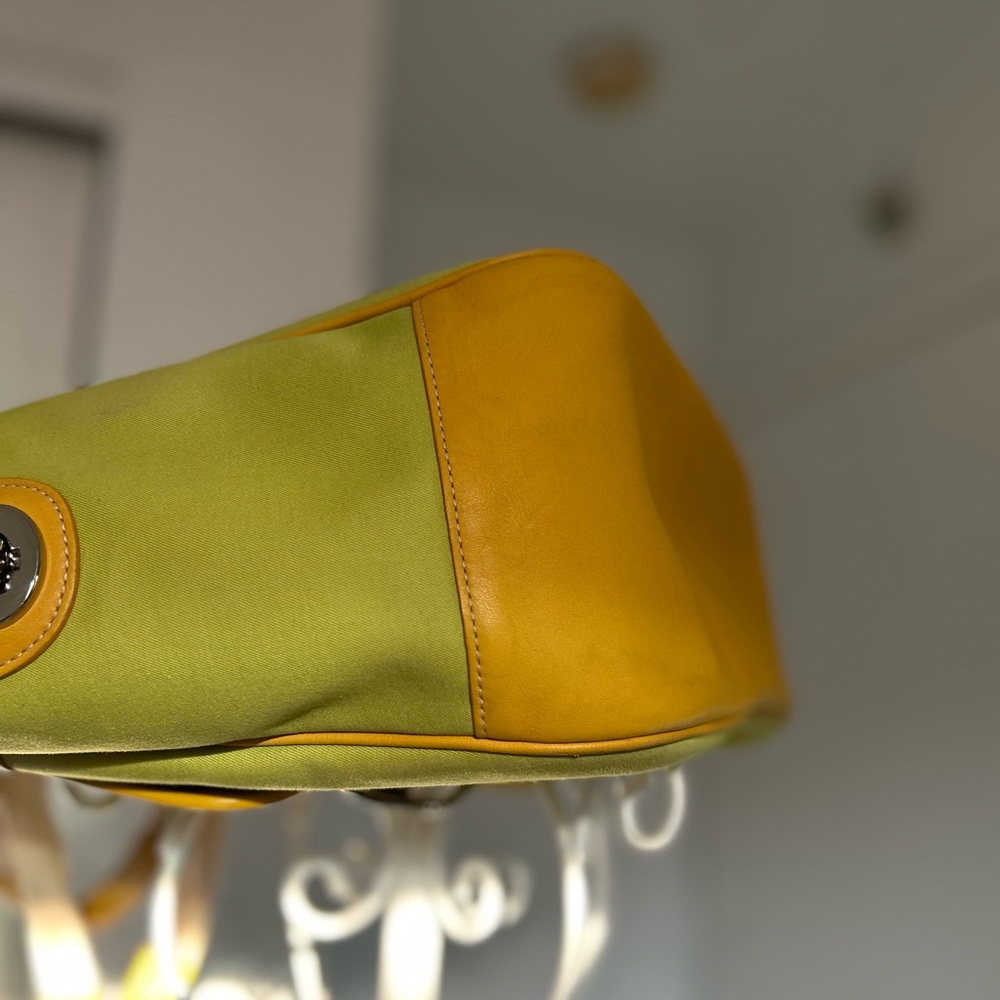 Coach Vintage Garden Tote Green Apple/ Yellow - Picture 7 of 16